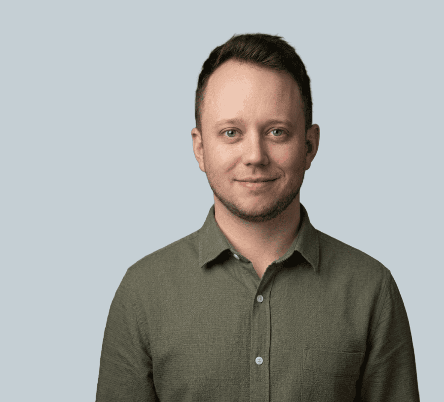 Henrik Wenck, IT-Experte bei Accompio, bietet professionelle IT-Dienstleistungen.